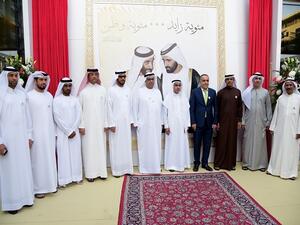 استقطب المهرجان أكثر من 45 عارضا متخصصا بتجارة السجاد والفنون قاموا بعرض مجموعة ضخمة من السجاد والمشغولات اليدوية لاقت اعجابا واقبالا من زوار المعرض.