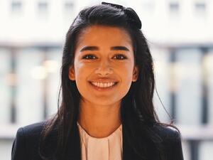 مرسل هدايات، الشريك المؤسس ومدير شاتر بوكس