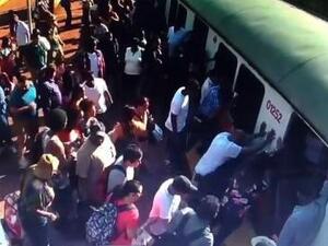 Woman Leg Stuck in Train Platform in Boston (Twitter)