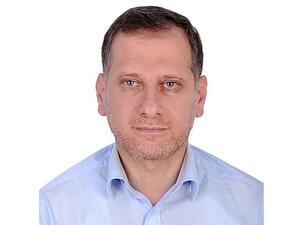 الدكتور فاروق الراوي، استشاري طب الطوارئ بمستشفى الوكرة