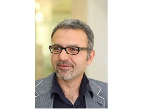 محمود يونس ، مساعد المدير لتعزيز الصحة والمشاركة المجتمعية بمركز حمد الدولي للتدريب في مؤسسة حمد الطبية.