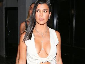 Kourtney Kardashian (Twitter)