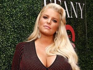 Jessica Simpson (Twitter)