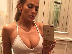 Jennifer Lopez (Twitter)