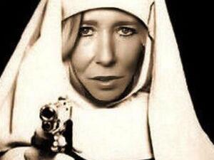 مغنية "الراب" البريطانية السابقة سالي جونز