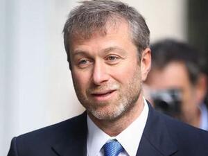 الملياردير الروسي رومان ابراموفيتش مالك ورئيس نادي تشيلسي