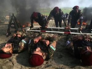 مقاتلون سوريون تدعمهم تركيا يتدربون في محافظة حلب
