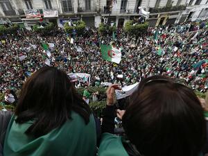 البرلمان الجزائري يجتمع الثلاثاء لتنصيب خليفة بوتفليقة

