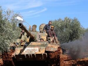 قوات موالية للنظام السوري جنوب مدينة عفرين
