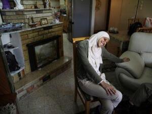 الشاعرة دارين طاطور
