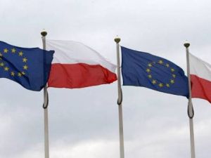 بولندا تريد معاهدة جديدة للاتحاد الأوروبي بعد قرار انسحاب بريطانيا
