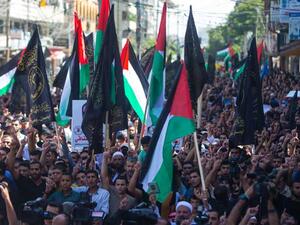 فلسطينيون في غزة يحيون الذكرى الأولى لانطلاق "الهبة الشعبية"