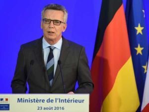 وزير الداخلية توماس دو ميزيير