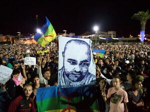 احتجاجات لموت الشاب فكري بائع السمك في شمال مدينة الحسيمة في المغرب
