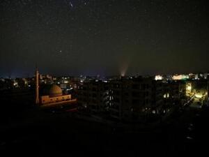 مدينة ادلب السورية ليلا