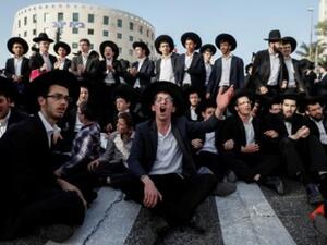 تظاهرة لليهود المتشددين ضد الخدمة العسكرية الالزامية باسرائيل