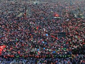 مشهد عام لتظاهرة انصار حزب السعادة الاسلامي في اسطنبول دعما للقدس واحتجاجا على التصعيد الامني الاسرائيلي في الحرم القدسي

