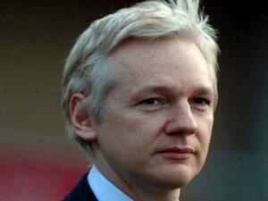 مؤسس موقع ويكيليكس جوليان اسانج