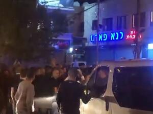 اشتباكات واطلاق نار بين مئات من عائلتين في كفر كنا الفلسطينية