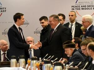 مستشار البيت الأبيض جاريد كوشنر ووزير الخارجية الأميركي مايك بومبيو لدى وصولهما لمؤتمر وارسو حول الأمن في الشرق الأوسط

