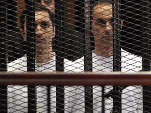 إخلاء سبيل نجلي مبارك في قضية البورصة

