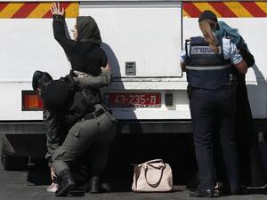 السلطات الاسرائيلية ترحل مئات الفلسطينيين من القدس إلى الضفة