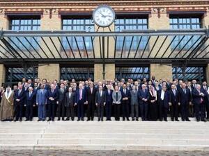 المشاركون في مؤتمر باريس

