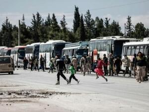 توقف القافلة في منطقة الباب
