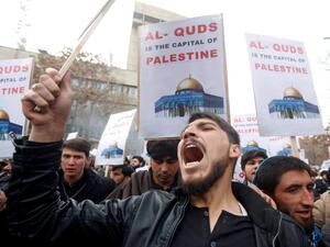 يوم غضب في العالم الإسلامي بعد قرار القدس


