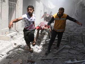 عناصر من القوات الحكومية السورية في الاحياء الشرقية لحلب،
