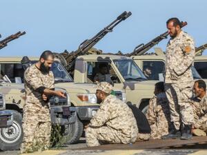 مقاتلون موالون لحكومة الوفاق الوطني في طرابلس
