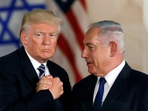 الرئيس الأمريكي دونالد ترامب (يسار) ورئيس الوزراء الاسرائيلي بنيامين نتانياهو
