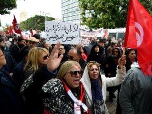 تونسيون يتظاهرون ضد عودة جهاديين من بؤر النزاعات
