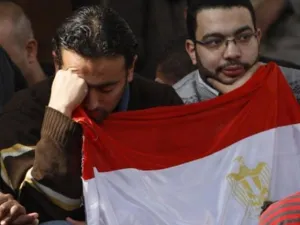 المصريون احتاجوا لـ 18 يوما لخلع الرئيس 