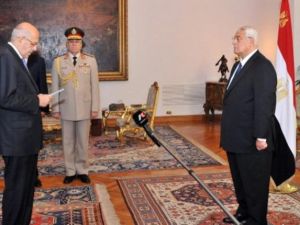 البرادعي يؤدي اليمين الدستوري/أ.ف.ب