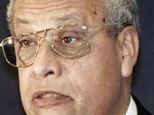  رئيس الوزراء المصري الاسبق عاطف عبيد