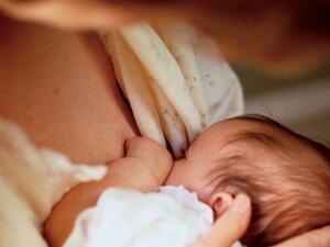 Although international health experts have long since resolved that in the majority of cases breastfeeding is preferable to bottle feeding, rates of the former remain low in Lebanon. (File photo / Al Bawaba) 