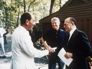 رفع صفة السرية عن 1400 صفحة من الوثائق الاستخباراتية المرتبطة باتفاقية كامب ديفيد