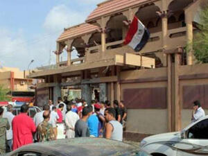 تعرّضت سفارات وقنصليات أجنبية بليبيا لهجمات من قبل مسلحين خلال العام الماضي