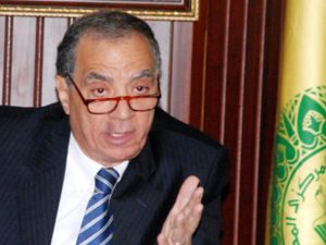 محافظ البنك المركزي فاروق العقدة