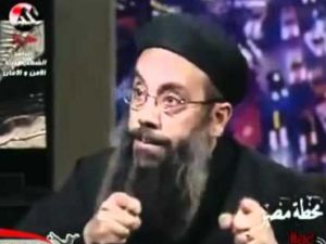 القس فلوباتير جميل عزيز كاهن كنيسة العذراء المصرية