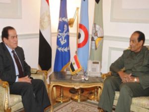 الجنزوري رئيسا للحكومة بصلاحيات كاملة 