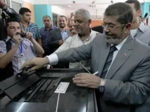محمد مرسي مرشح الاخوان المسلمين تصدر المرشحين في الجولة الاولى