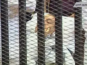 أقارب القتلى ومحاموهم هتفوا في المحكمة "يا جمال قول لابوك الشعب المصري حيعدموك"