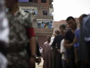 بلغ إجمالي المصريين بالخارج المسجلين للادلاء بأصواتهم 586 ألف