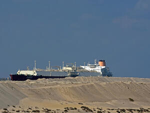 The oil sector seeks to encourage new American companies to work in Egypt and encourage existing US companies to pump further investments, he added. (Shutterstock)