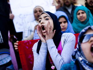 تعرض مسلمتين لاعتداء