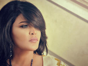 Mirror, mirror on the wall.. is my sister fairer than me? (Facebook)