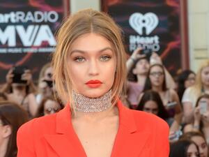 Gigi perfects her pout on the red carpet before the iHeartRadio Much Music Awards ceremony in Tornoto, Canada. (AFP/Sonia Recchia)