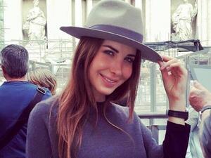 Nancy Ajram tips her hat to Trevi Fountain.